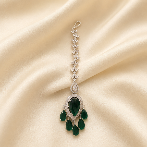 emerald green teardrop mangtika
