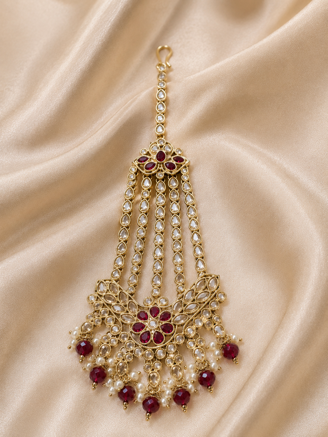 Rajsi Ruby Pearl Maang Tikka
